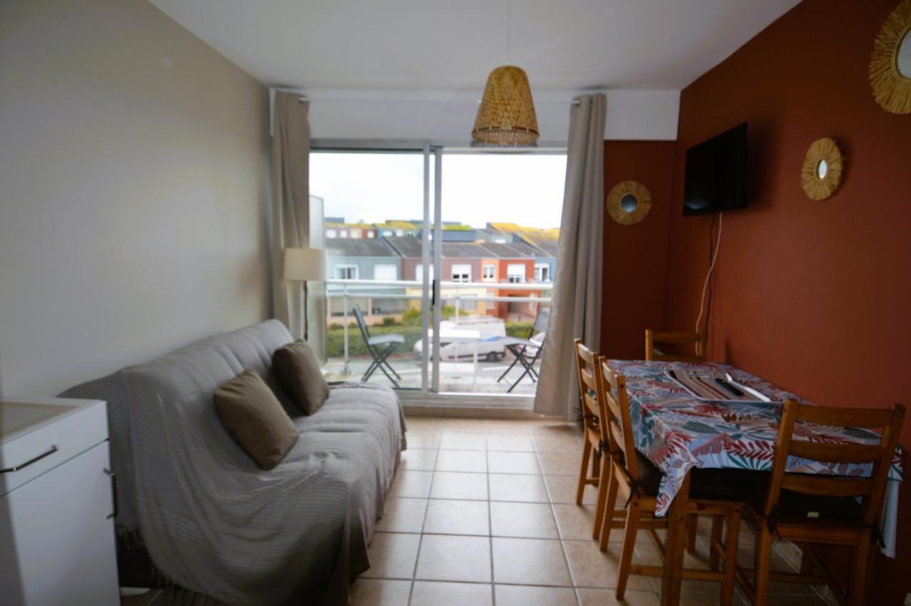 Appartement Au Pied De La Plage - Balcon - Parking Courseulles-sur-Mer Exterior foto