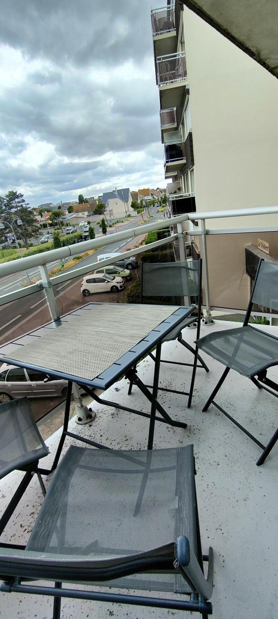 Appartement Au Pied De La Plage - Balcon - Parking Courseulles-sur-Mer Exterior foto