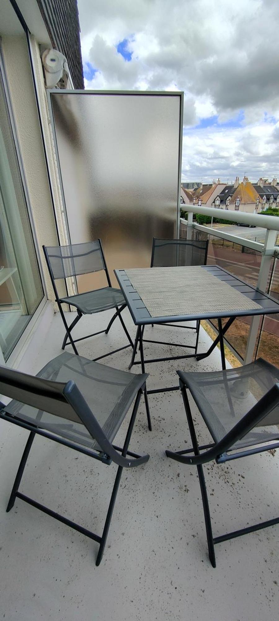Appartement Au Pied De La Plage - Balcon - Parking Courseulles-sur-Mer Exterior foto